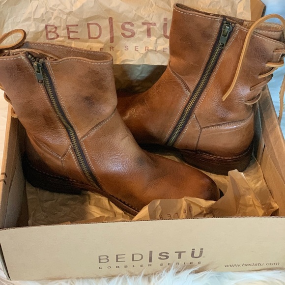 Bed Stu Cheshire Tan Glove Size 6 Lace up Boots